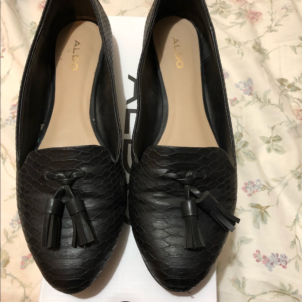 Black flats